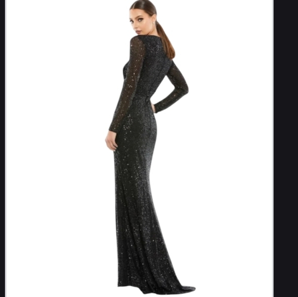 NWT Ieena for Mac Duggal Black Sequined Long Sleeve Gown 12 - Picture 3 of 7